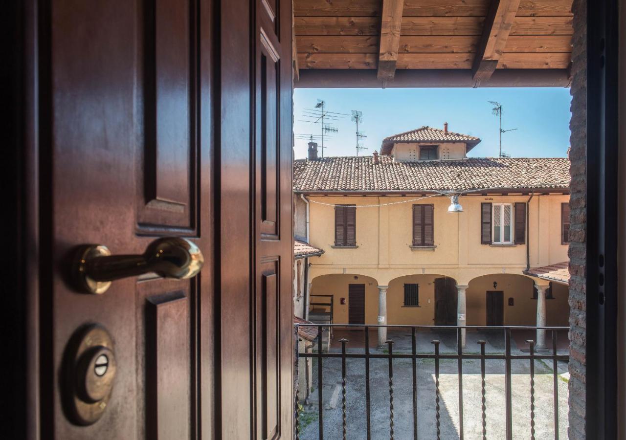 B&B La Corte And Home Restaurant - Free Parking - 10 Minutes To The Lake And Centre Tavernerio Exterior photo