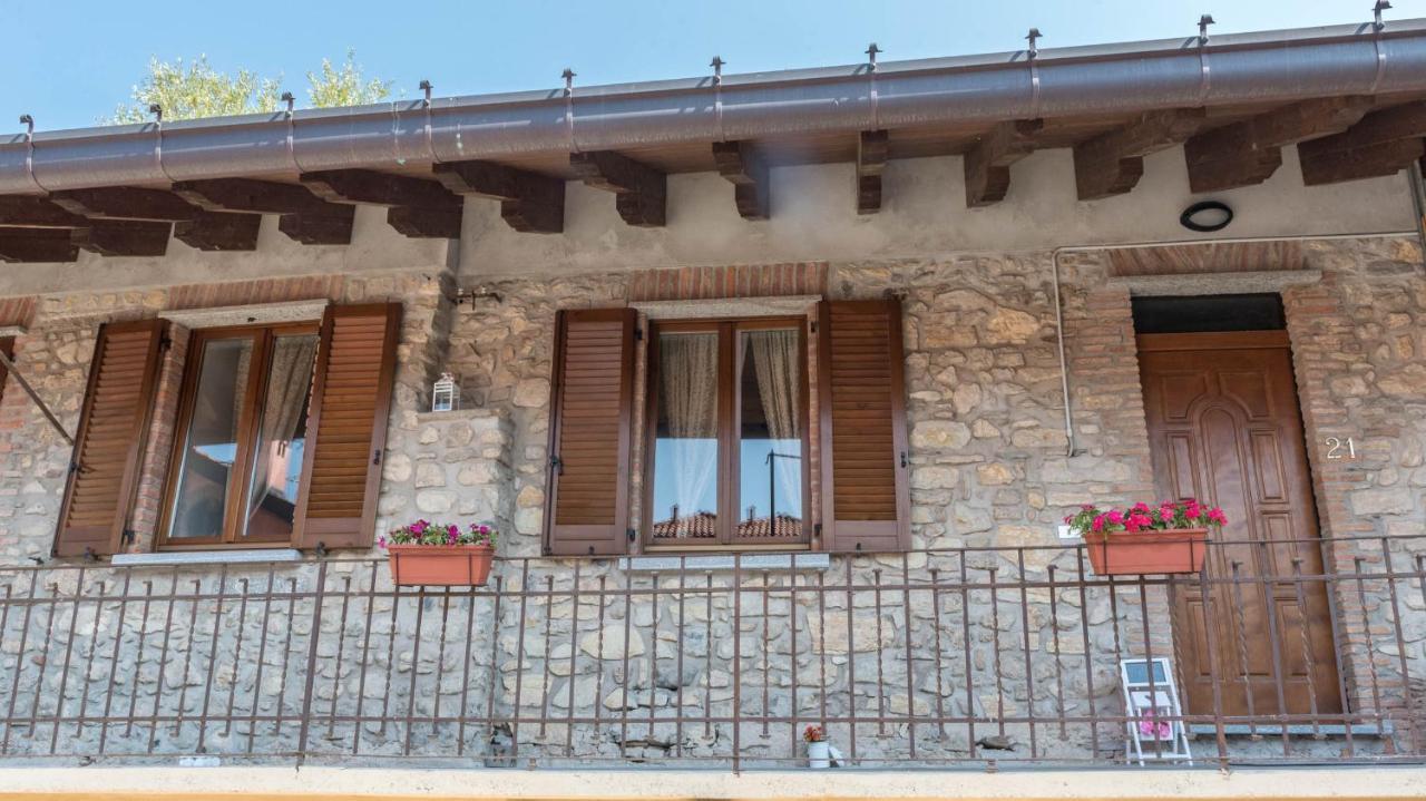 B&B La Corte And Home Restaurant - Free Parking - 10 Minutes To The Lake And Centre Tavernerio Exterior photo