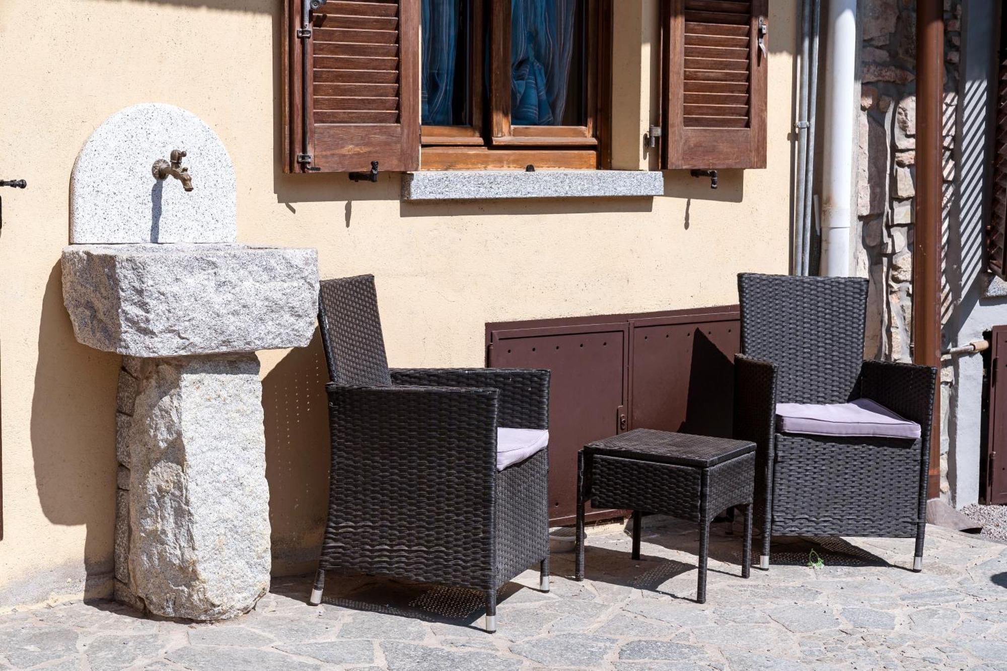 B&B La Corte And Home Restaurant - Free Parking - 10 Minutes To The Lake And Centre Tavernerio Exterior photo