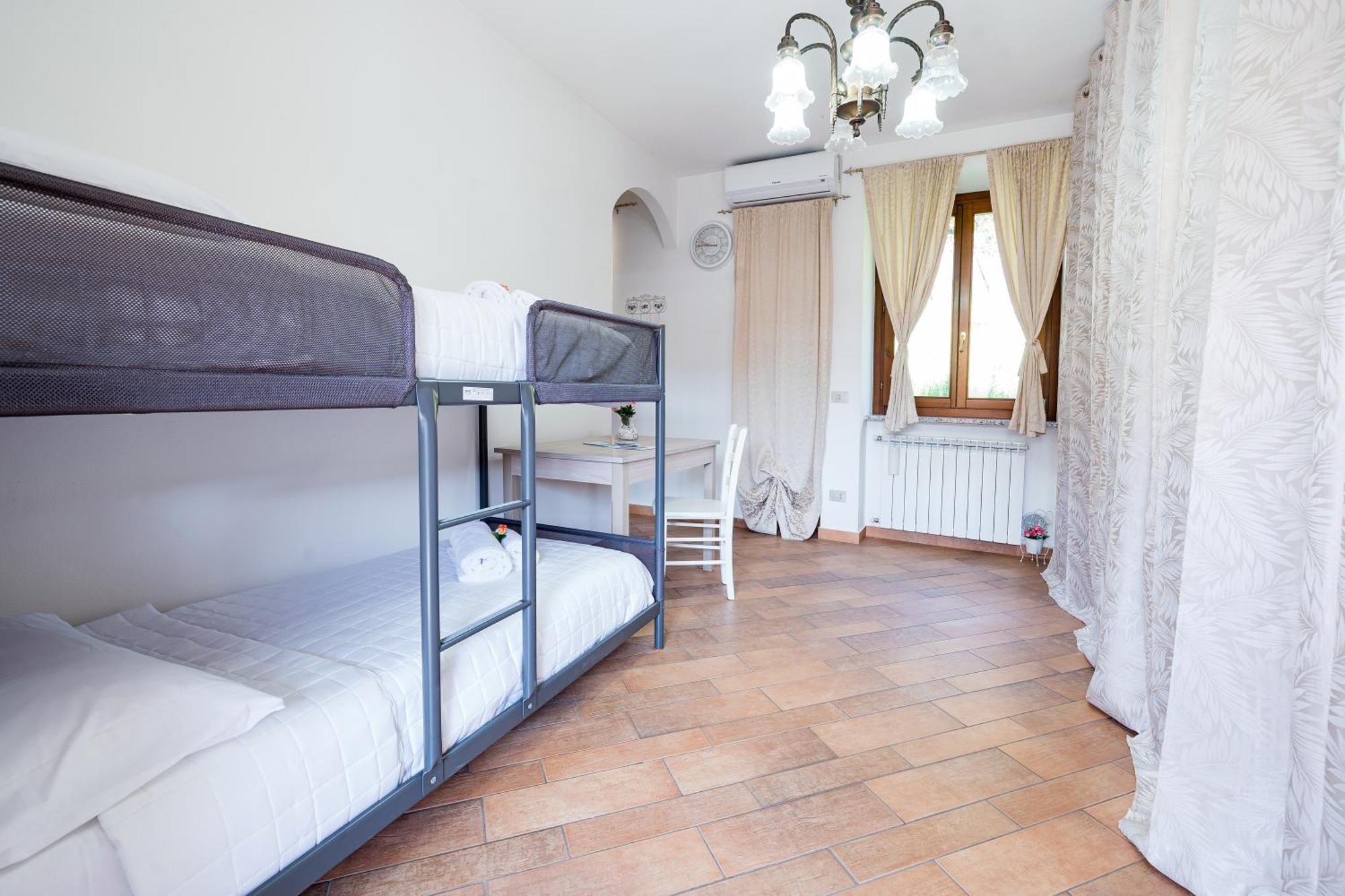 B&B La Corte And Home Restaurant - Free Parking - 10 Minutes To The Lake And Centre Tavernerio Exterior photo
