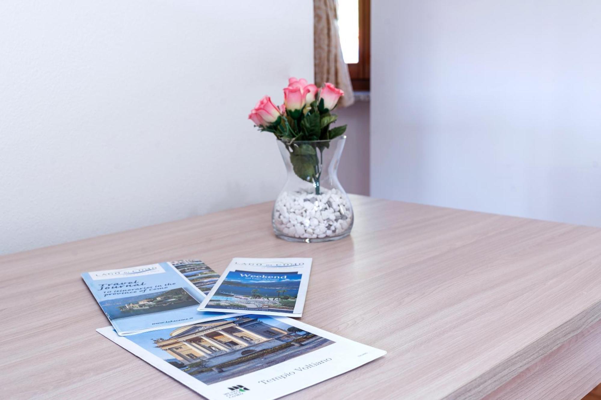 B&B La Corte And Home Restaurant - Free Parking - 10 Minutes To The Lake And Centre Tavernerio Exterior photo