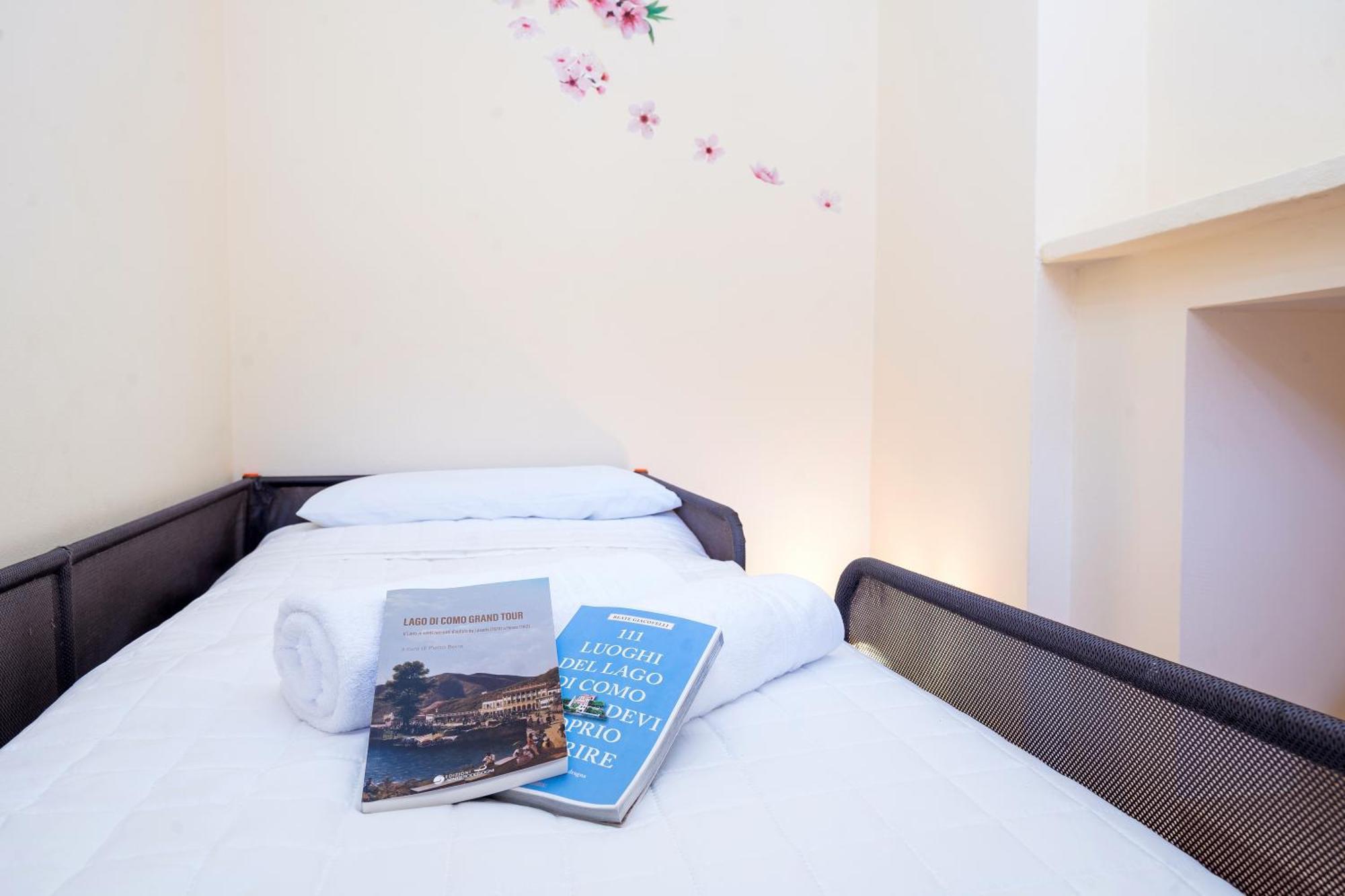 B&B La Corte And Home Restaurant - Free Parking - 10 Minutes To The Lake And Centre Tavernerio Exterior photo