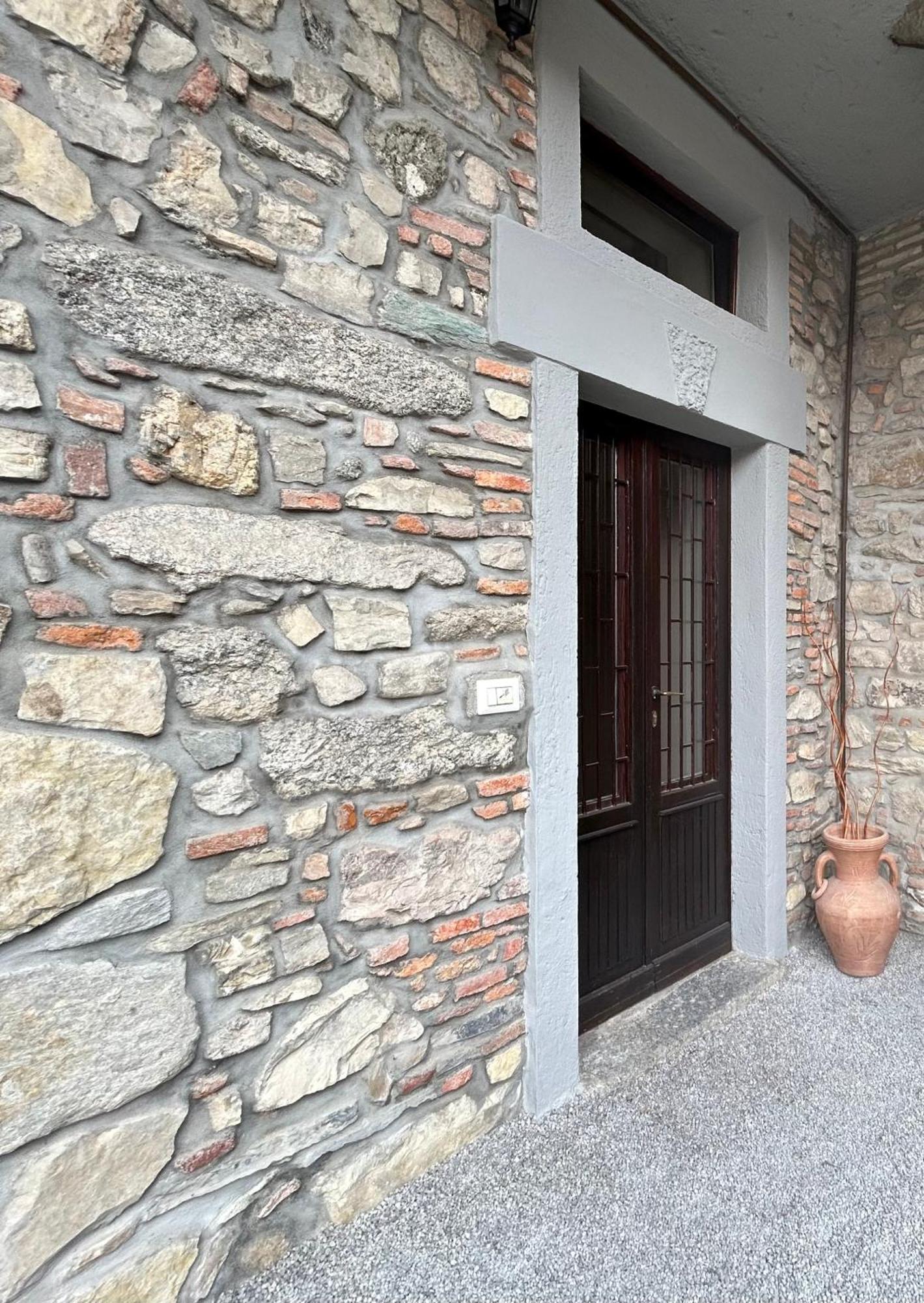 B&B La Corte And Home Restaurant - Free Parking - 10 Minutes To The Lake And Centre Tavernerio Exterior photo