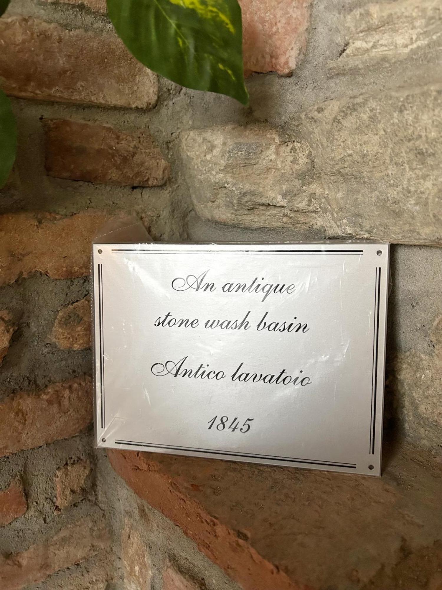 B&B La Corte And Home Restaurant - Free Parking - 10 Minutes To The Lake And Centre Como Exterior photo